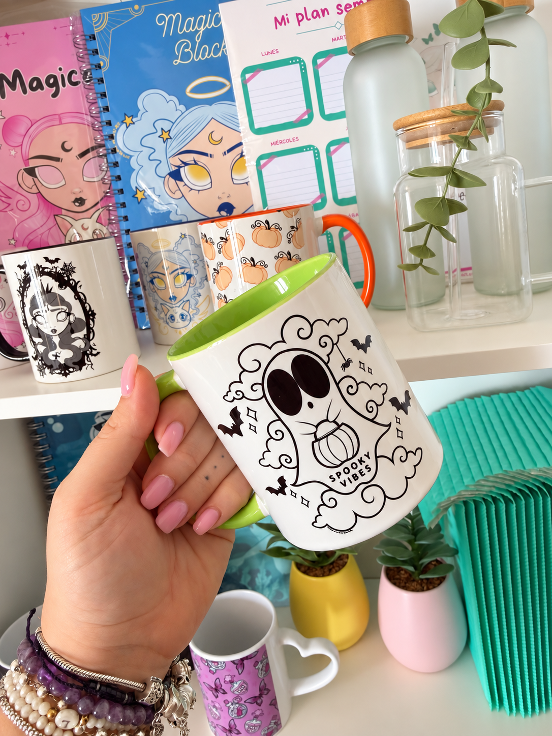 Taza Spooky Vibes
