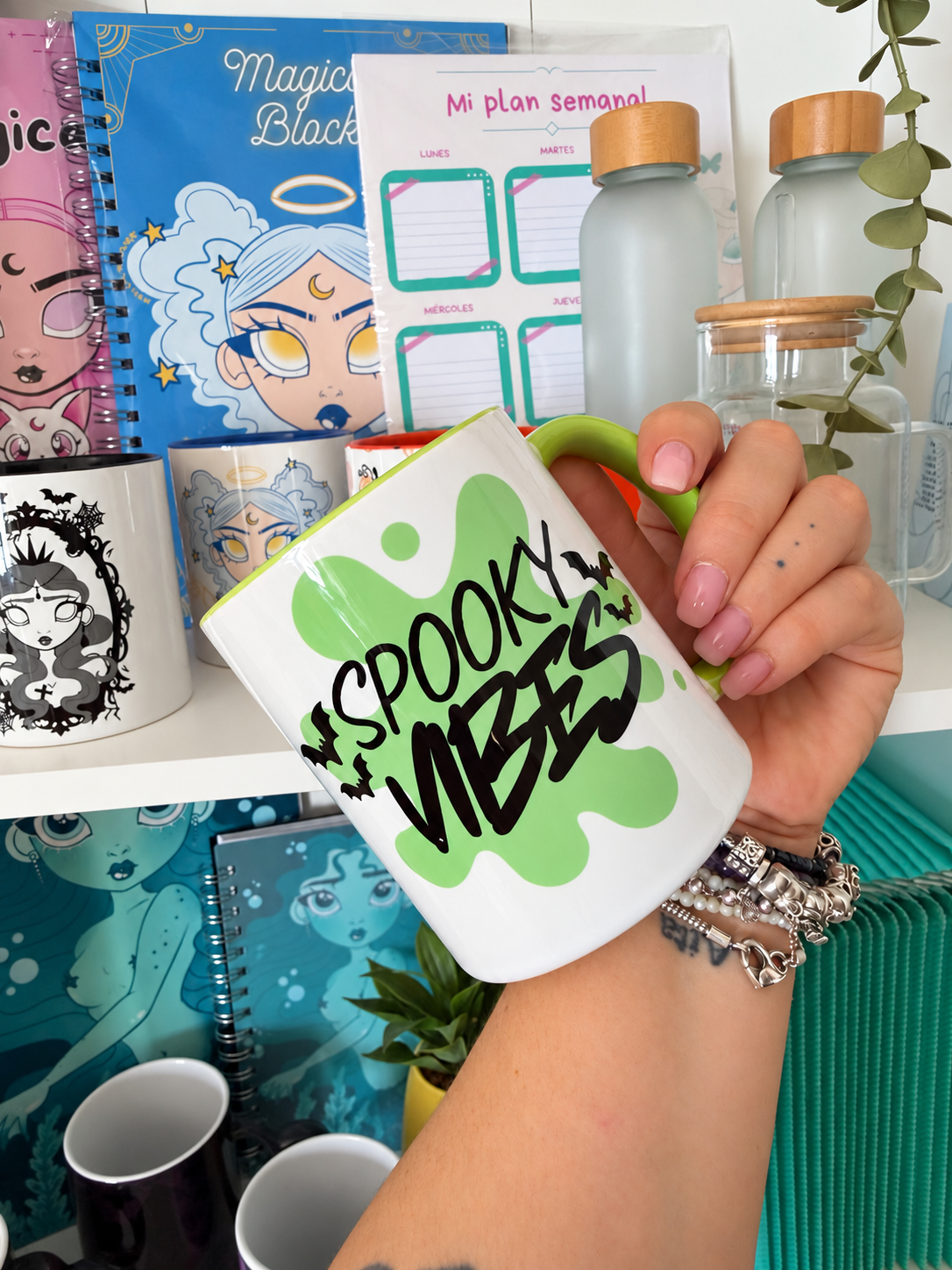 Taza Spooky Vibes